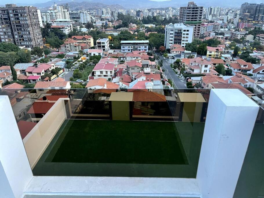 Luxury Apartment Near Fidel Anze Cochabamba Exterior photo